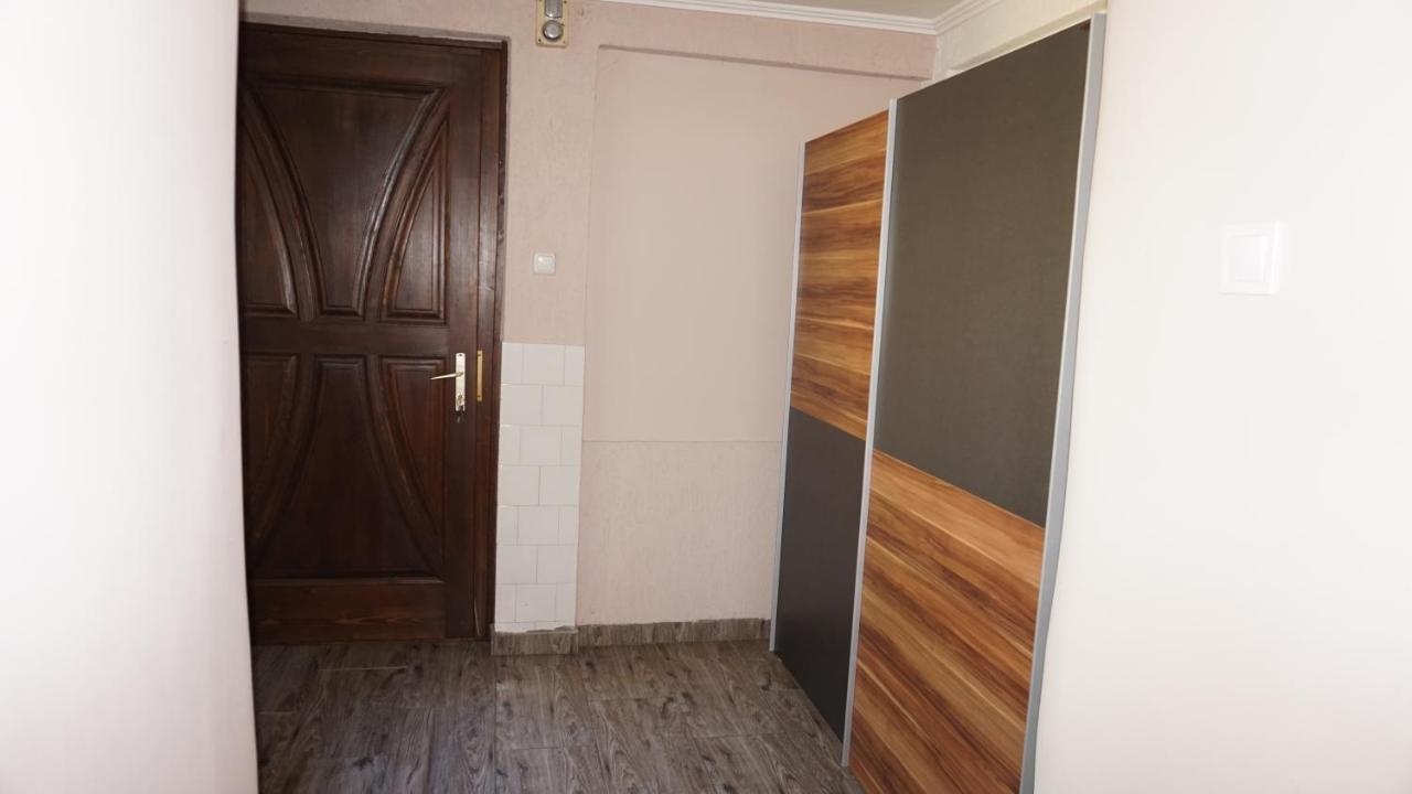 Edes Otthon Apartman Gyula Exterior photo