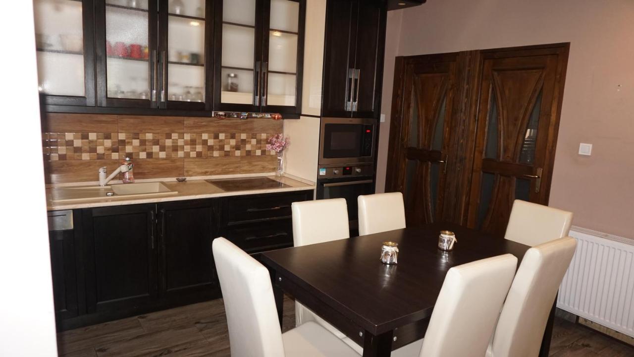 Edes Otthon Apartman Gyula Exterior photo